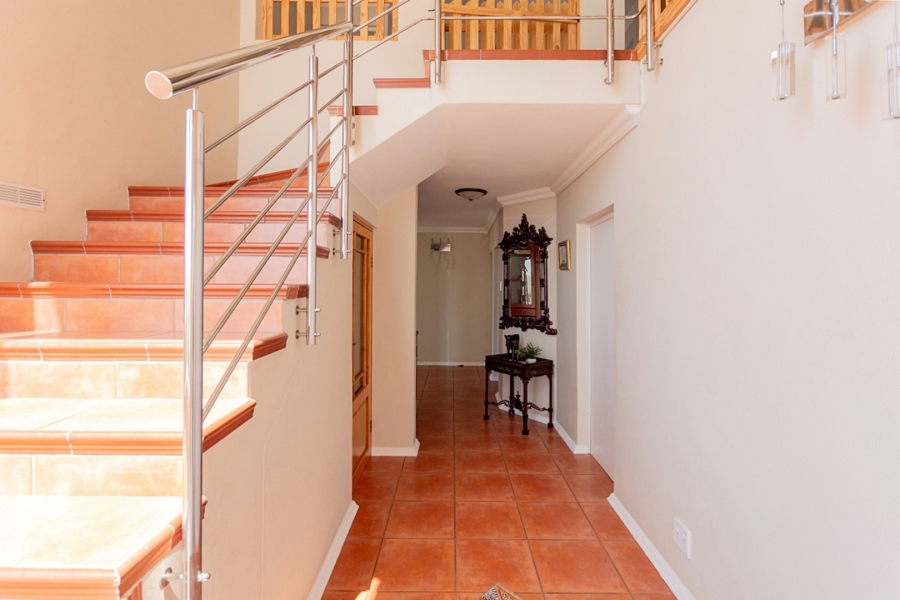 5 Bedroom Property for Sale in Waterfront Western Cape